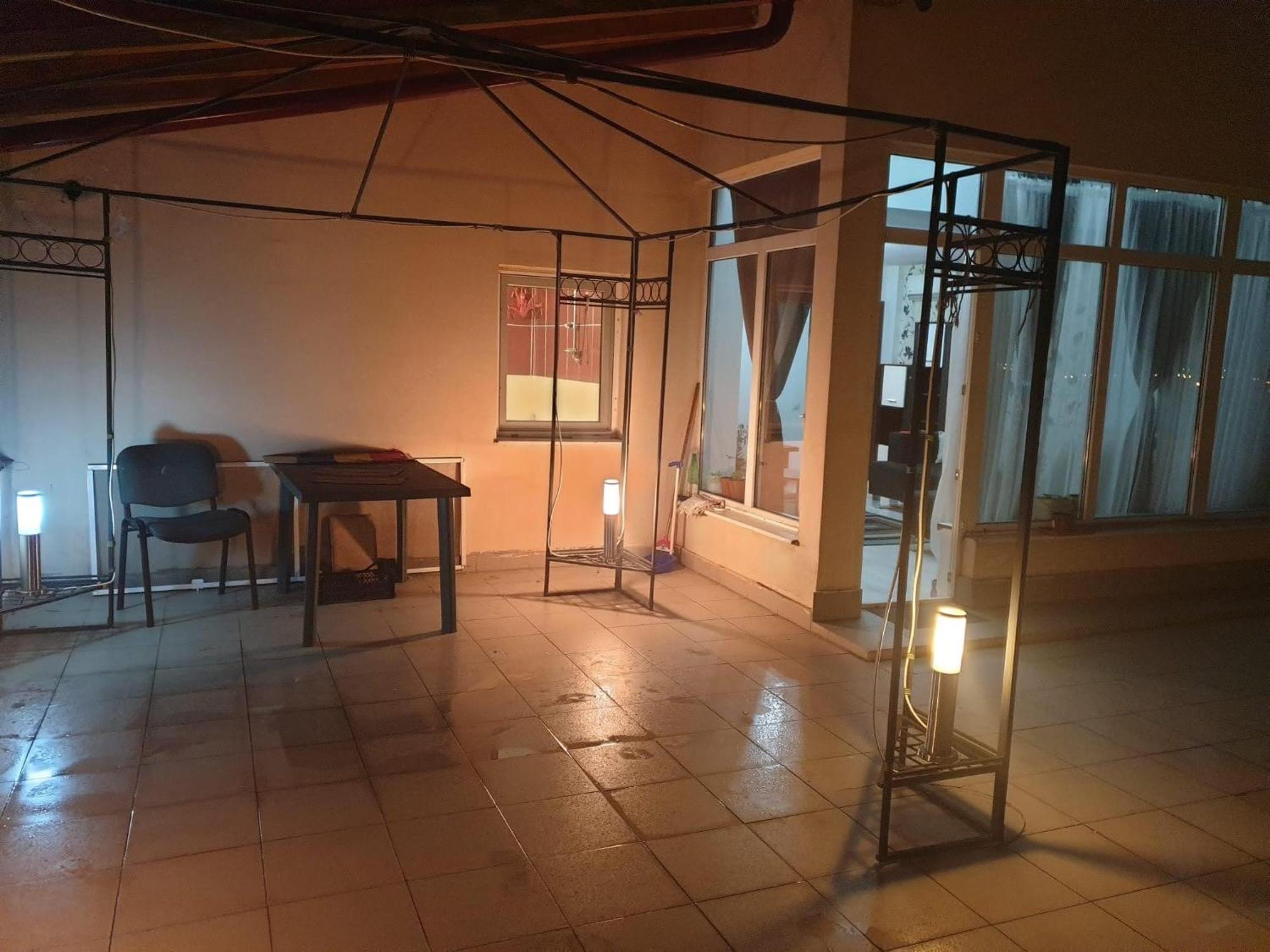 Sunset Holiday Home Bucureşti Ngoại thất bức ảnh